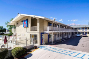 Отель Motel 6-Colorado Springs, CO  Колорадо-Спрингс